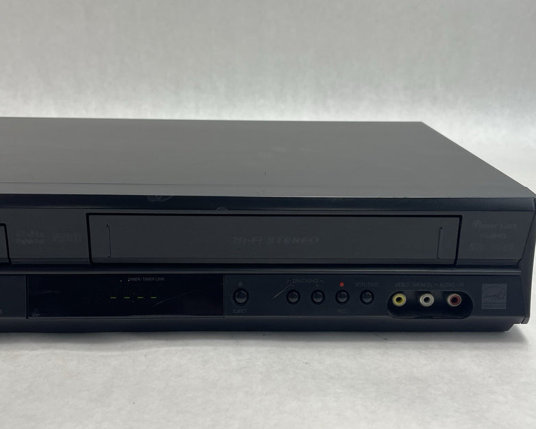 JVC HR-XVC11BJ DVD and VCR Combo Player No Remote Tested/Working