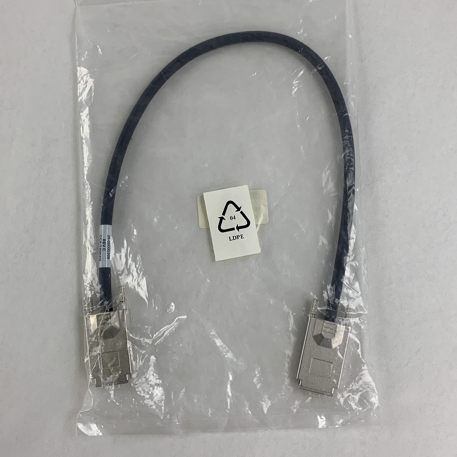 CCX 35-300000309 External SAS SFF-8470 Male to Male 20" Cable New Open Box