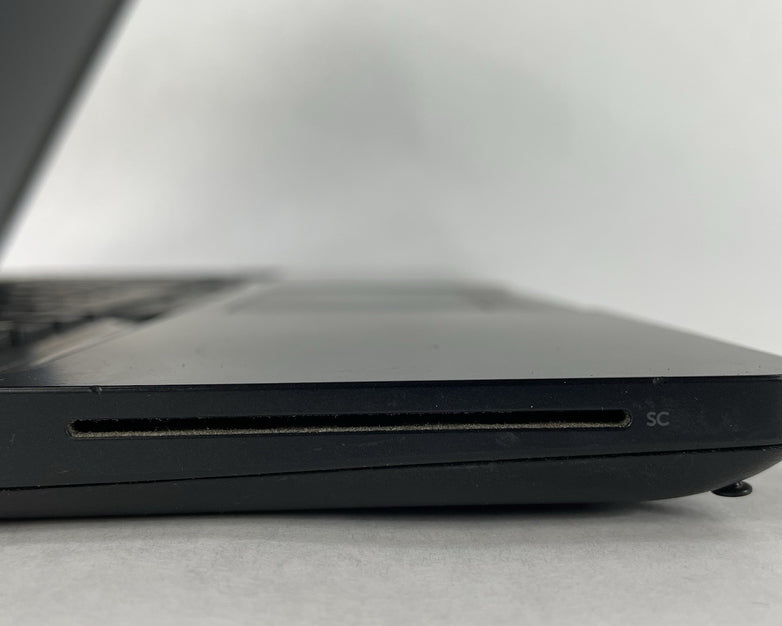 Dell Latitude 5580 15.6" i5-7300U 2.60 GHz 8 GB RAM No SSD/OS