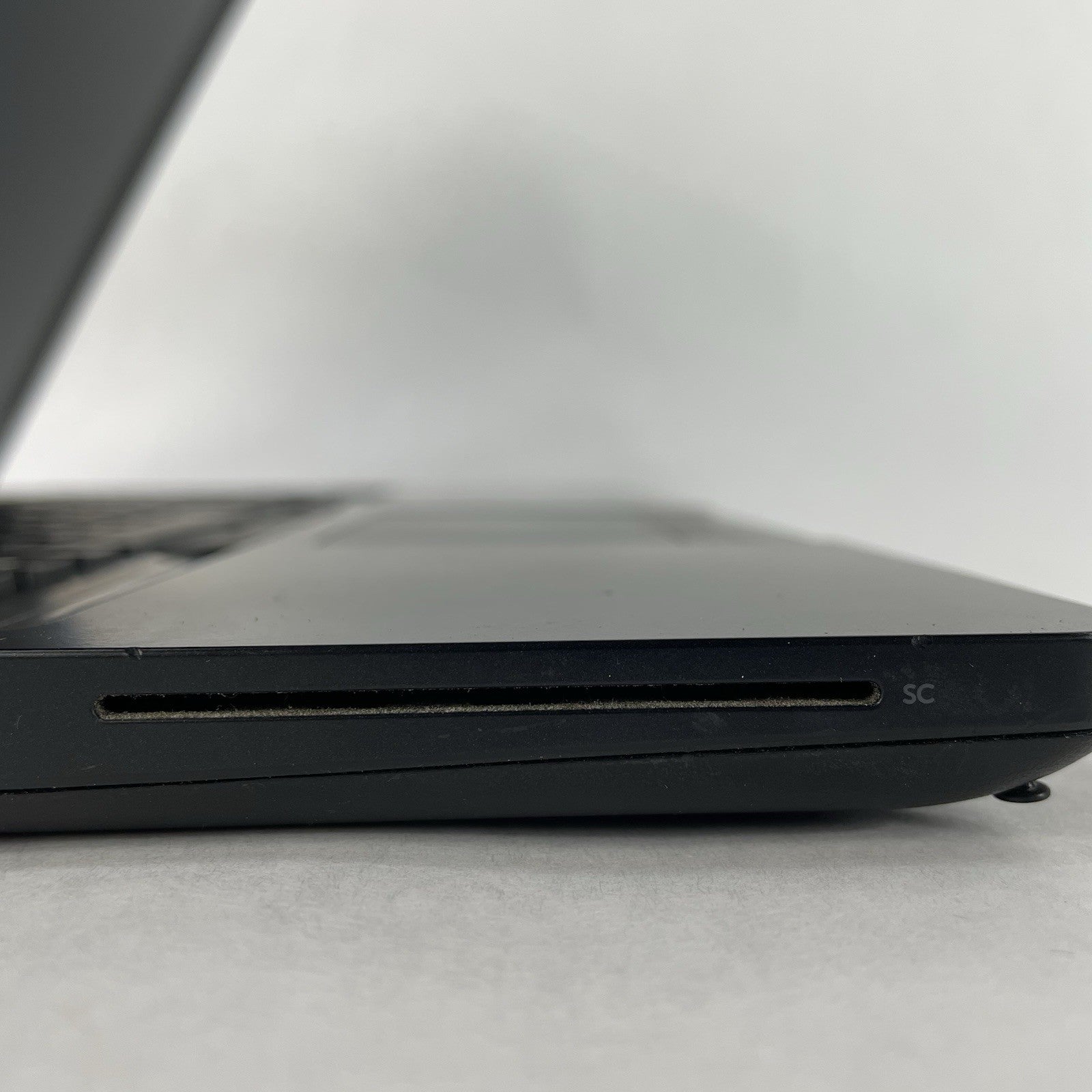 Dell Latitude 5580 15.6" i5-7300U 2.60 GHz 8 GB RAM No SSD/OS7