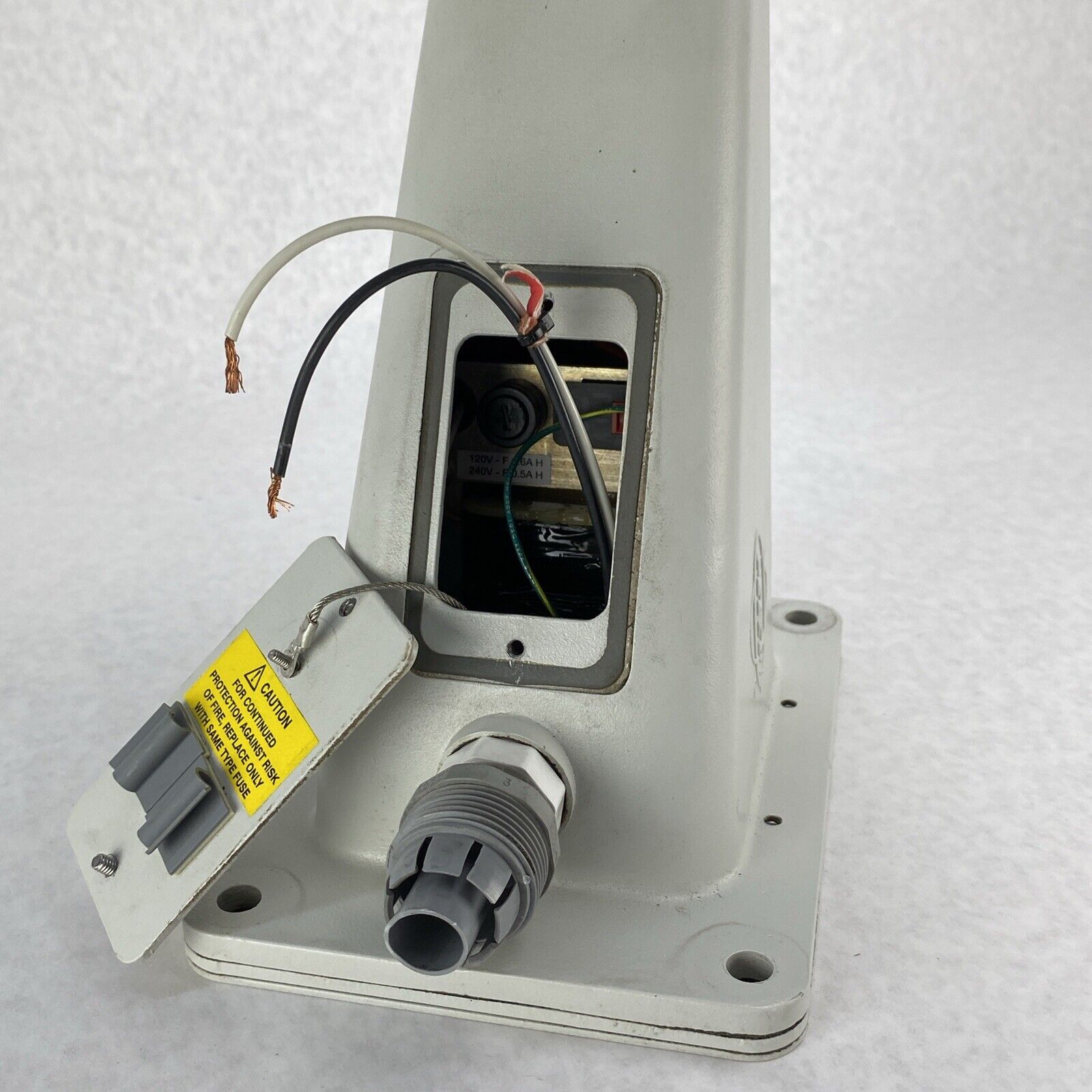 Pelco DF5-PG-E0 Pendant Smoky Tinted Camera Dome No Camera w/ Mount & Components