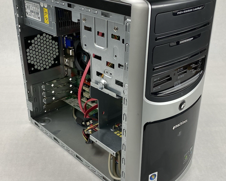 E-Machines ET1161-07 MT AMD Athlon Dual-Core 4050E 2.10GHz 3GB RAM No HDD No OS