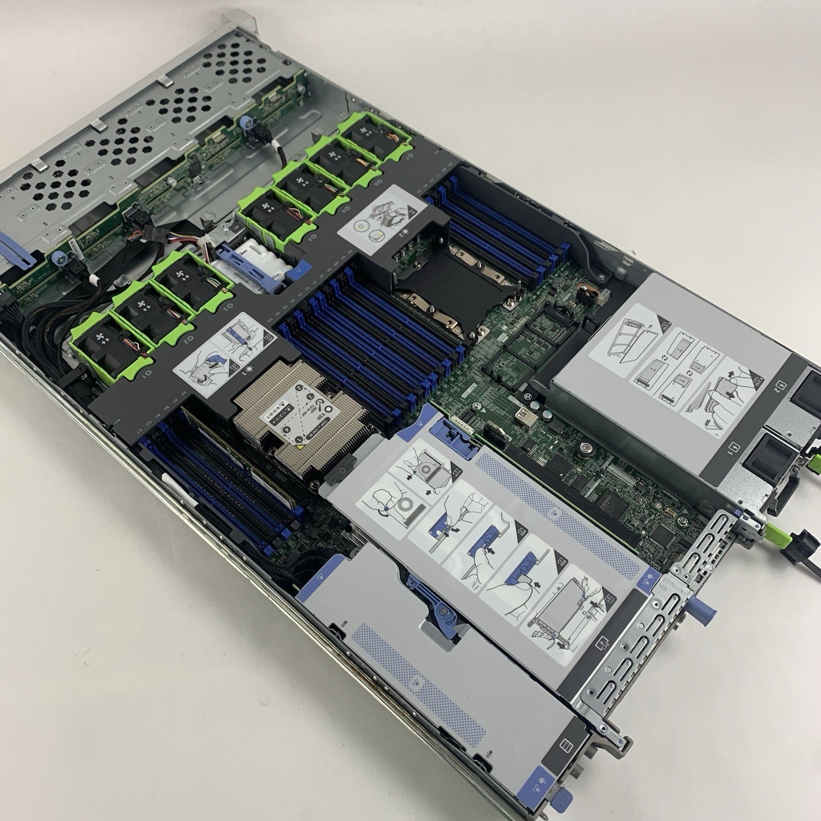Cisco BE6000M UCSC-C220-M5SX Server 1x Silver 4114 2.2 GHz 32GB Ram No OS No HDD13