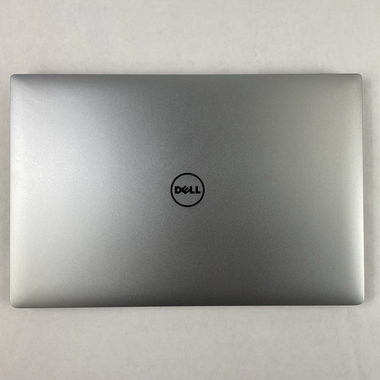 Dell XPS 15 9560 15.6" i7-7700HQ 2.80 GHz 8 GB RAM No SSD/OS/AC13