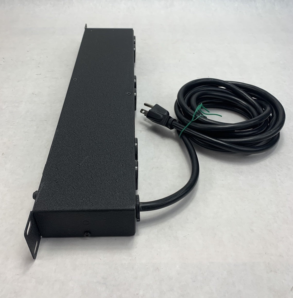 Geist 29420 SP064-10 6-Outlet Power Distribution Unit4