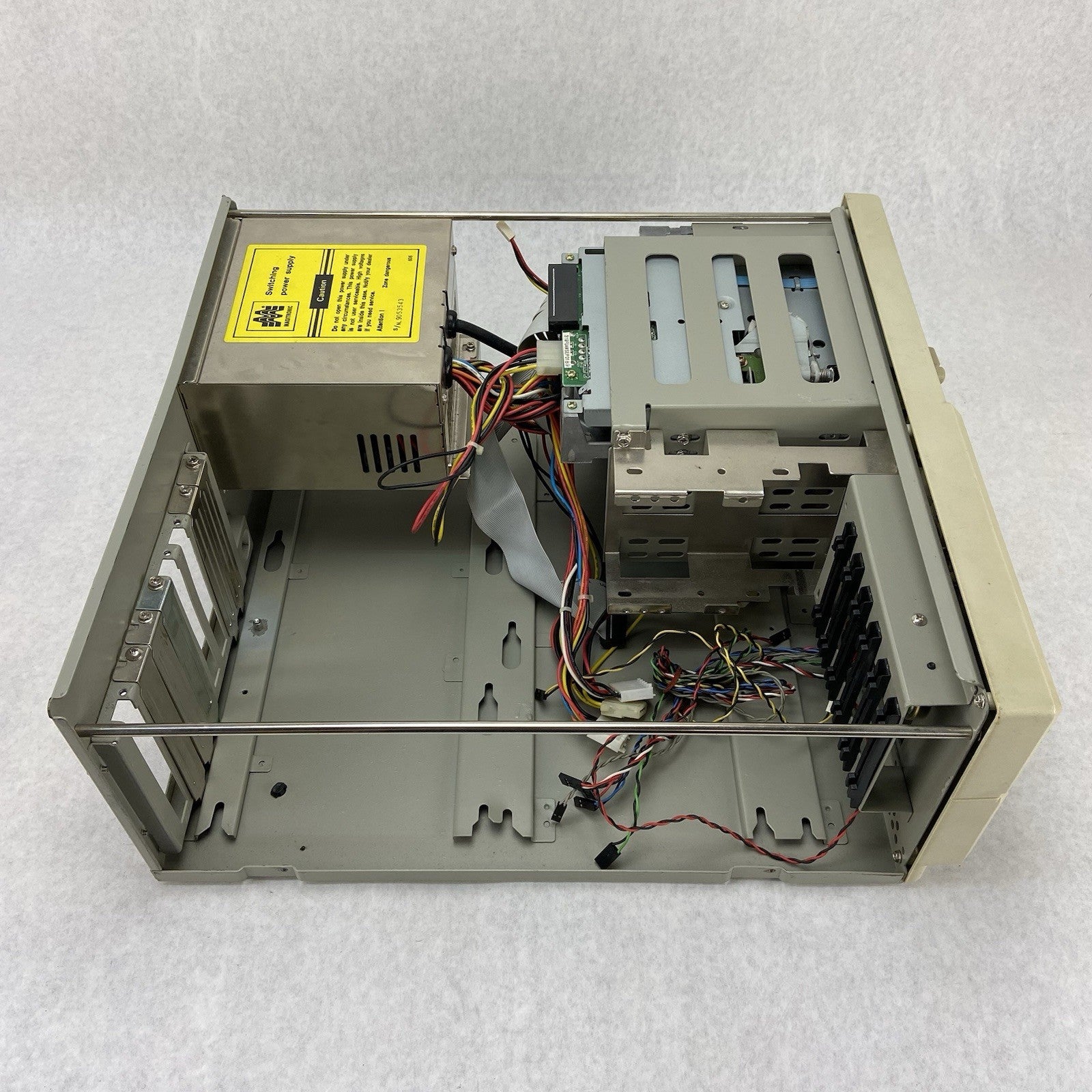 Vintage AT Desktop Computer Case Magironic 200W AT Power Supply6