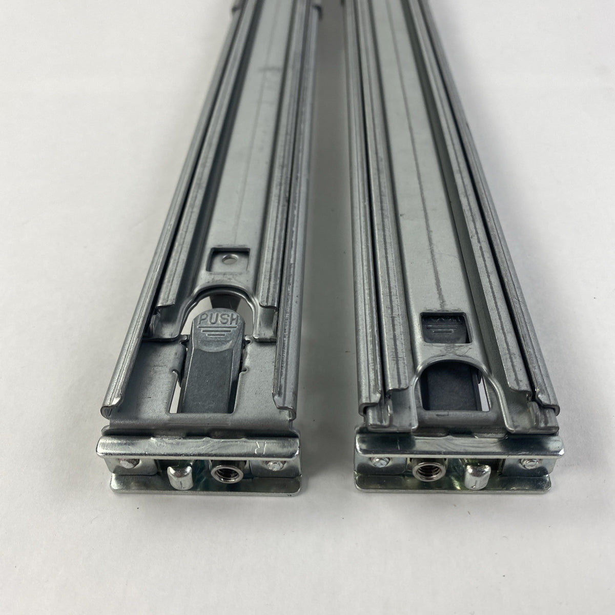 Sliding Rails 28437-001 w/ 714511-001 Right and Left Server Rails No Hardware7