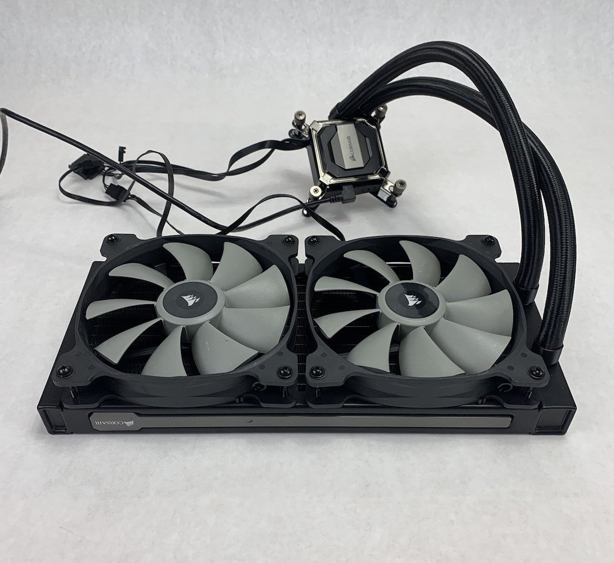 Corsair Hydro Series CW-9060026-WW Liquid Cooler Radiator w/ Fans