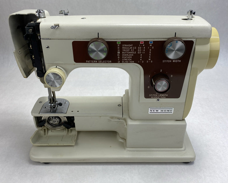 Vintage Janome New Home Model 640 Sewing Machine - Pedal and Manual With Case