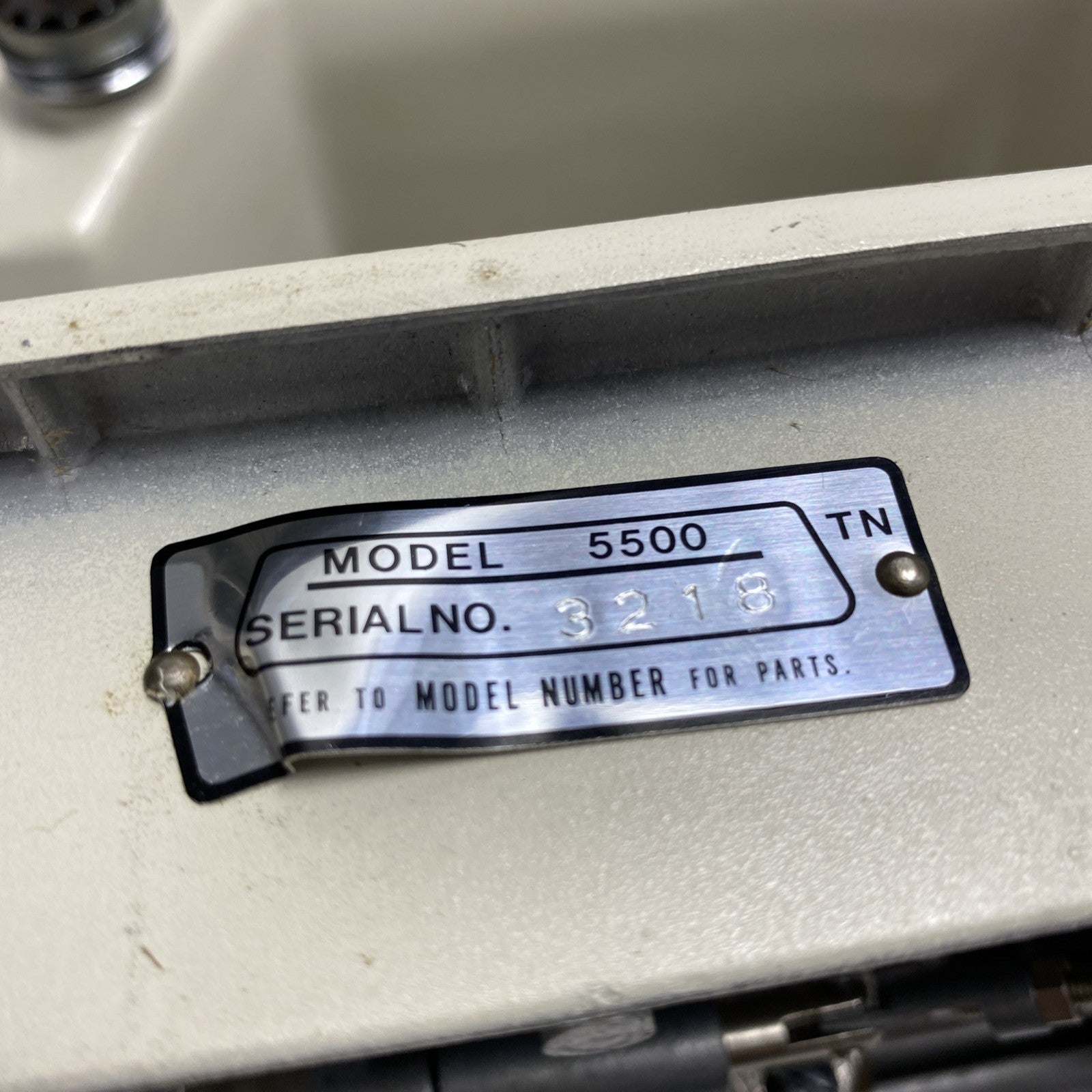 Vintage Morse Super Deluxe Zig Zag Model 5500 Sewing Machine14