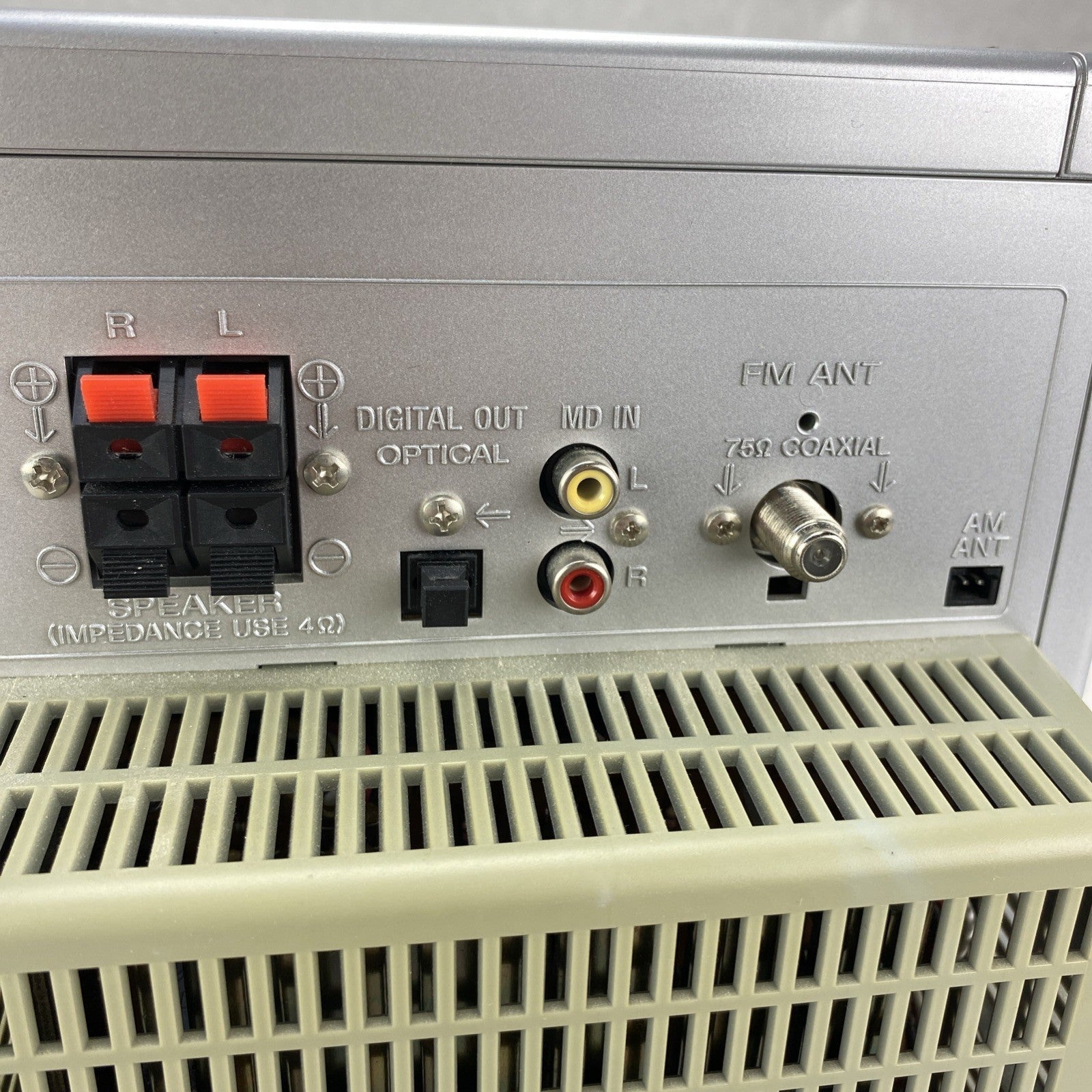 Sony CMT-EP707 Hi-Fi CD Changer And Tape Deck With Speakers - Parts or Repair11