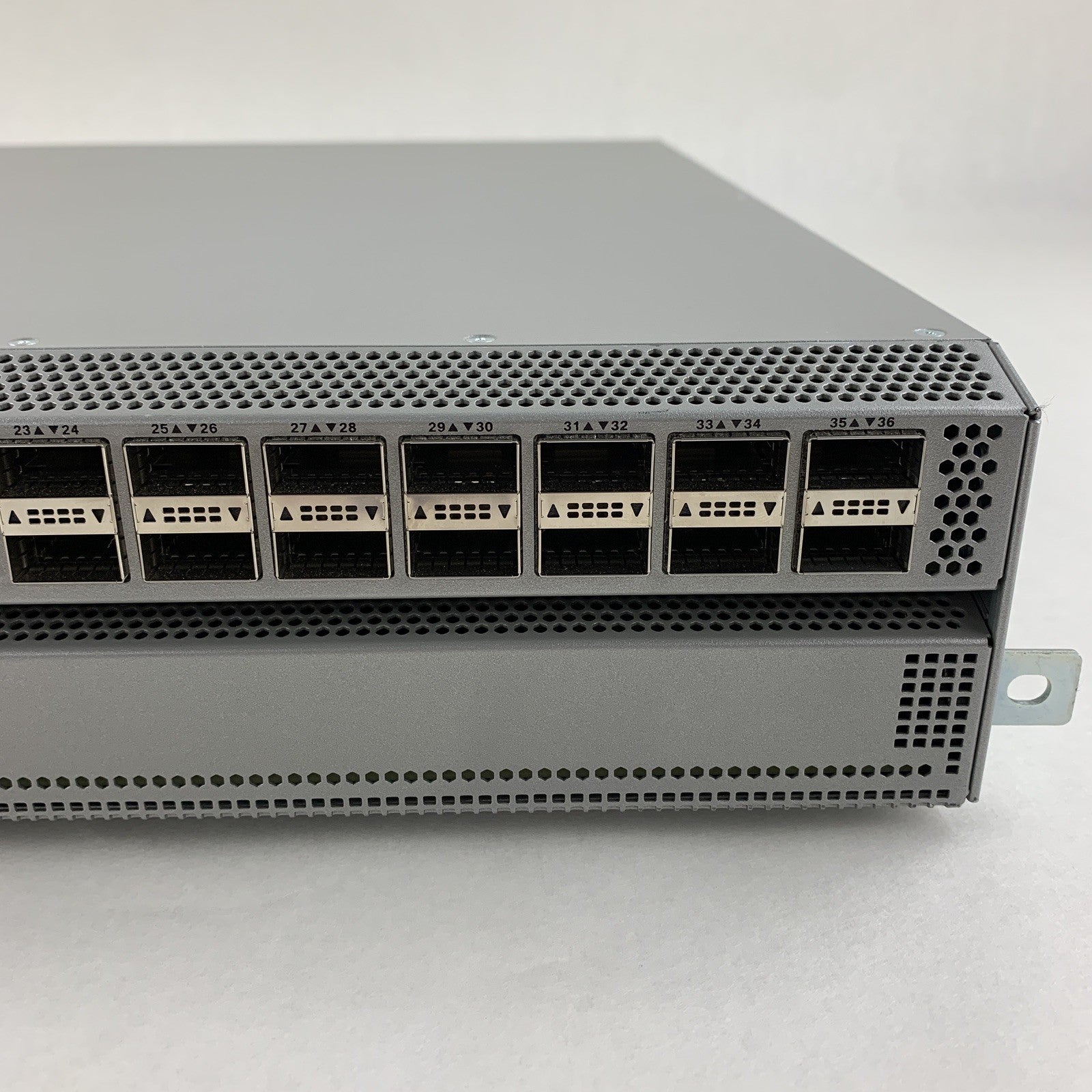 Cisco N9K-C9336PQ 36-Port Nexus 9300 Switch Tested Reset w/ 1 PSU and 2 fans