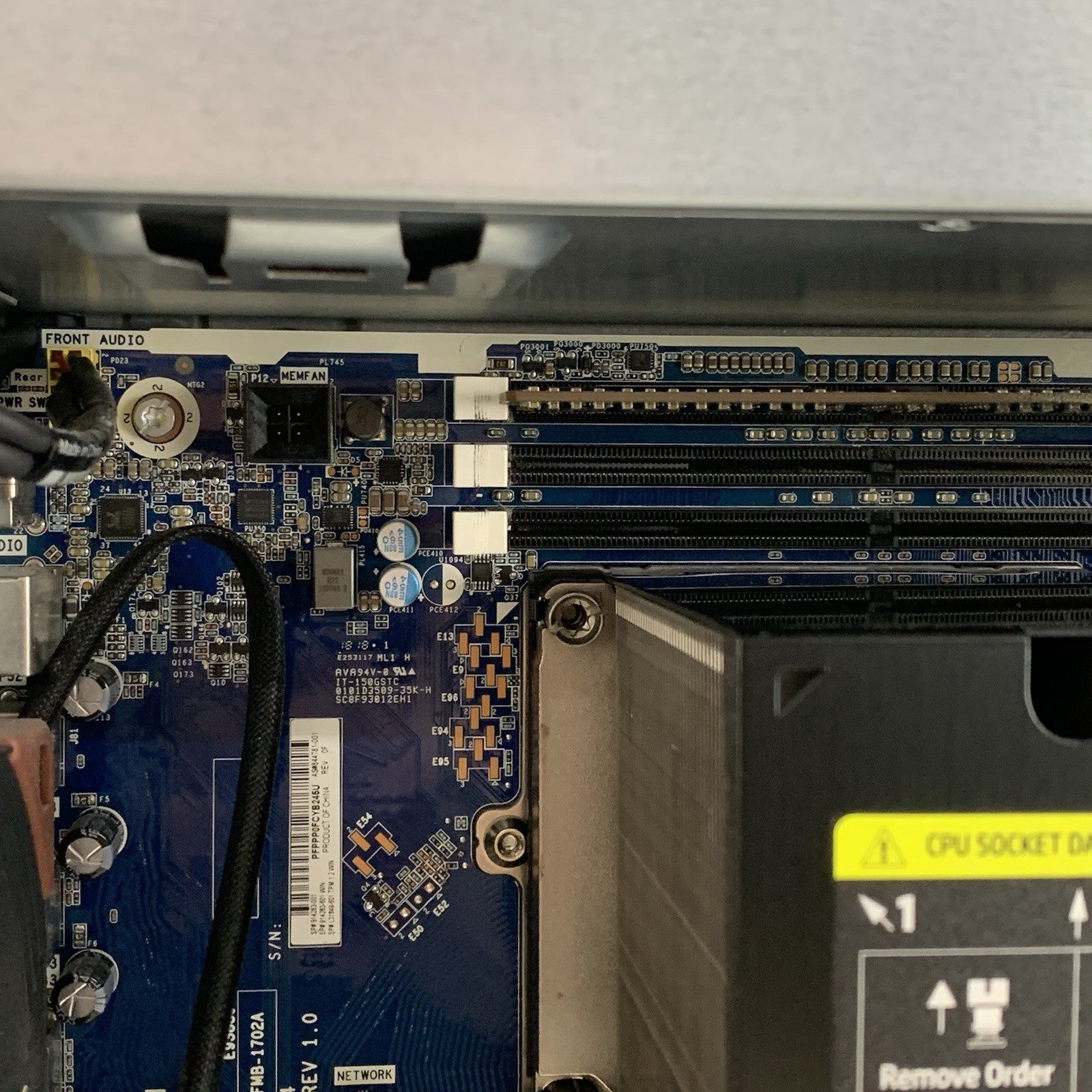 HP Z6 G4 Workstation 2x Xeon Silver 4114 2.20 Ghz 64 GB Ram No OS No HDD Bad M.215