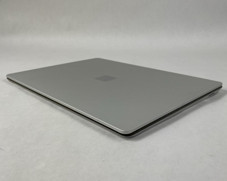 Microsoft Surface Laptop 13.3" i5-7200U 2.50 GHz 8 GB RAM 256 GB SSD Windows 11
