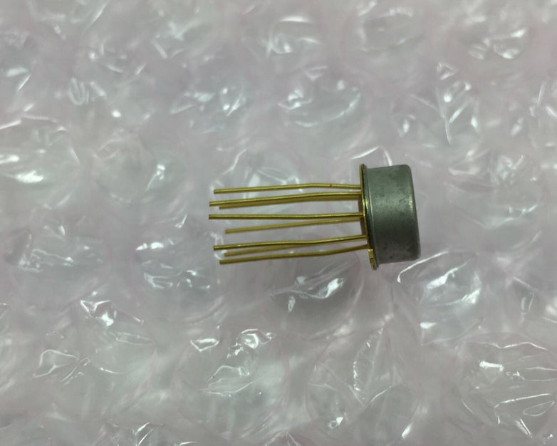 BB 3505J  Gold Integrated Circuit  NOS