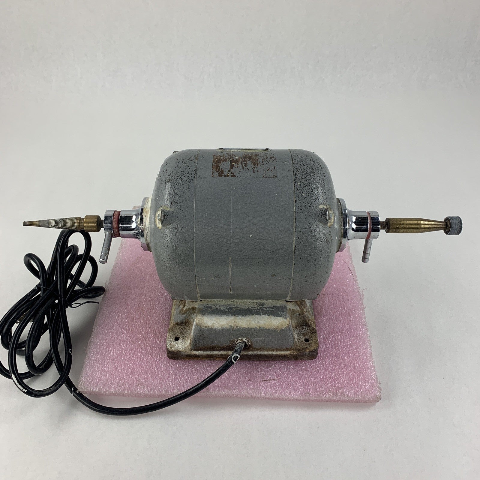 Baldor 353 S10866 Dental Polishing Lathe 2 Speed 1/4 HP 3450/1725 rpm Powers