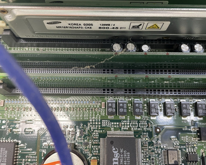 Dell Dimension 8200 Pentium 4 1.80 GHz 256 MB RAM No HDD No OSS