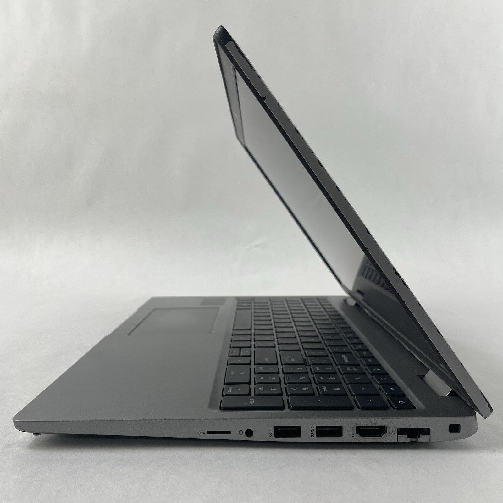Dell Latitude 5520 15.6" i5-1135G7 2.40 GHz 16 GB RAM No SSD/OS/AC - Worn6