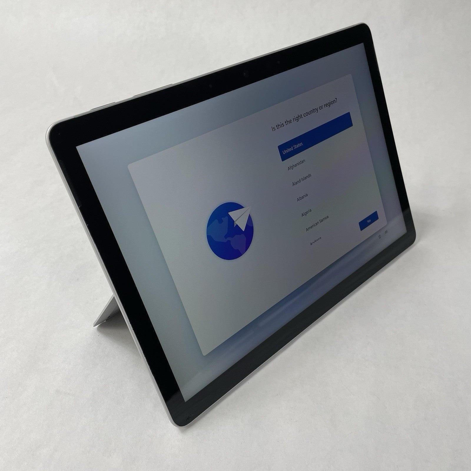 Microsoft Surface G03 i3-10100Y 1.30 GHz 8 GB RAM 128 GB SSD Windows 110