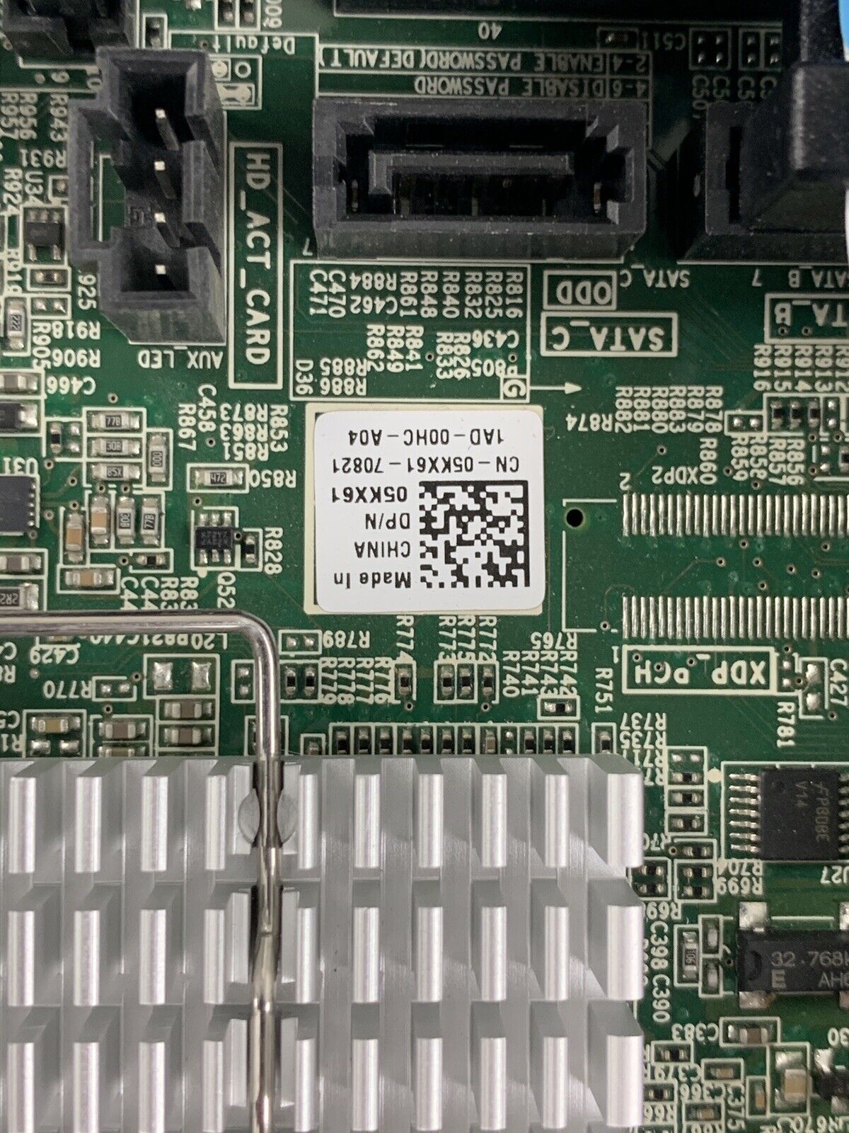 Dell Poweredge OEMR XL R210 Server 1xPentium G6950 2.8 GHz 1 GB Ram No OS No HDD