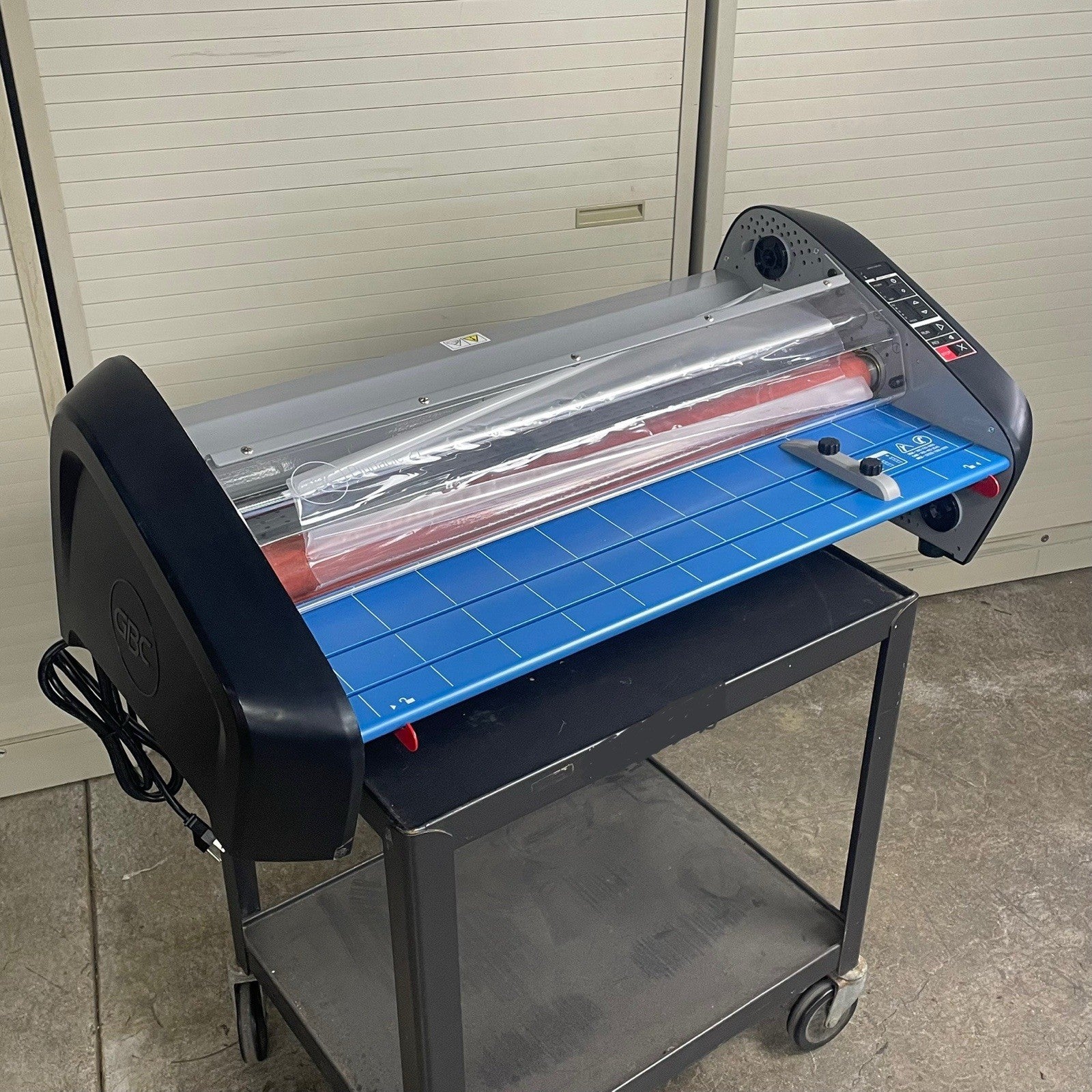 GBC Pinnacle 27 EZLoad Thermal Roll Laminator, 27" Maximum Width, 8-10