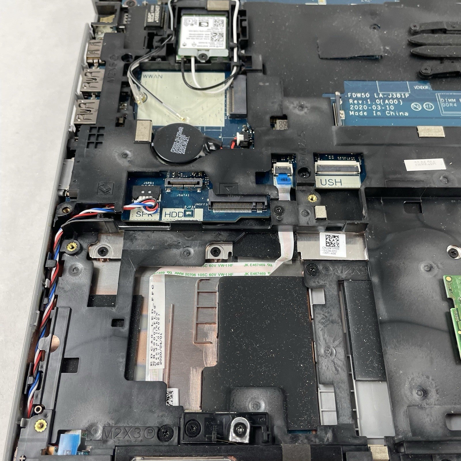 Dell Latitude 5510 15.6" i5-10210U 1.6GHz 8GB RAM No SSD/OS/AC/Batt - Bad Bottom19