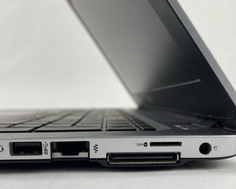 HP EliteBook 850 G3 15.6" i5-6200U 2.30 GHz 8 GB RAM No SSD No OS - Bad Bottom