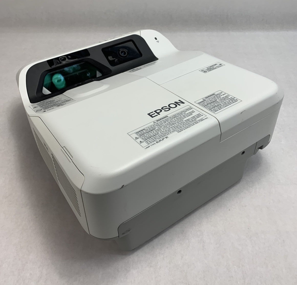 Epson PowerLite 695Wi H740A LCD Lamp Projector 2757 Lamp Hours - No Remote0