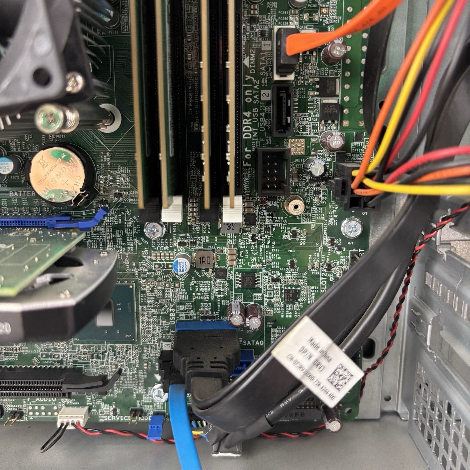 Dell Precision Tower 3620 Xeon E3-1220v5 3 GHz 16 GB RAM No HDD No OS