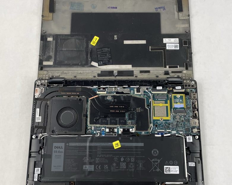 Dell Latitude 9430 14" i7-1265U 3.86 GHz 16 GB RAM No SSD/OS/AC - Bad Bottom