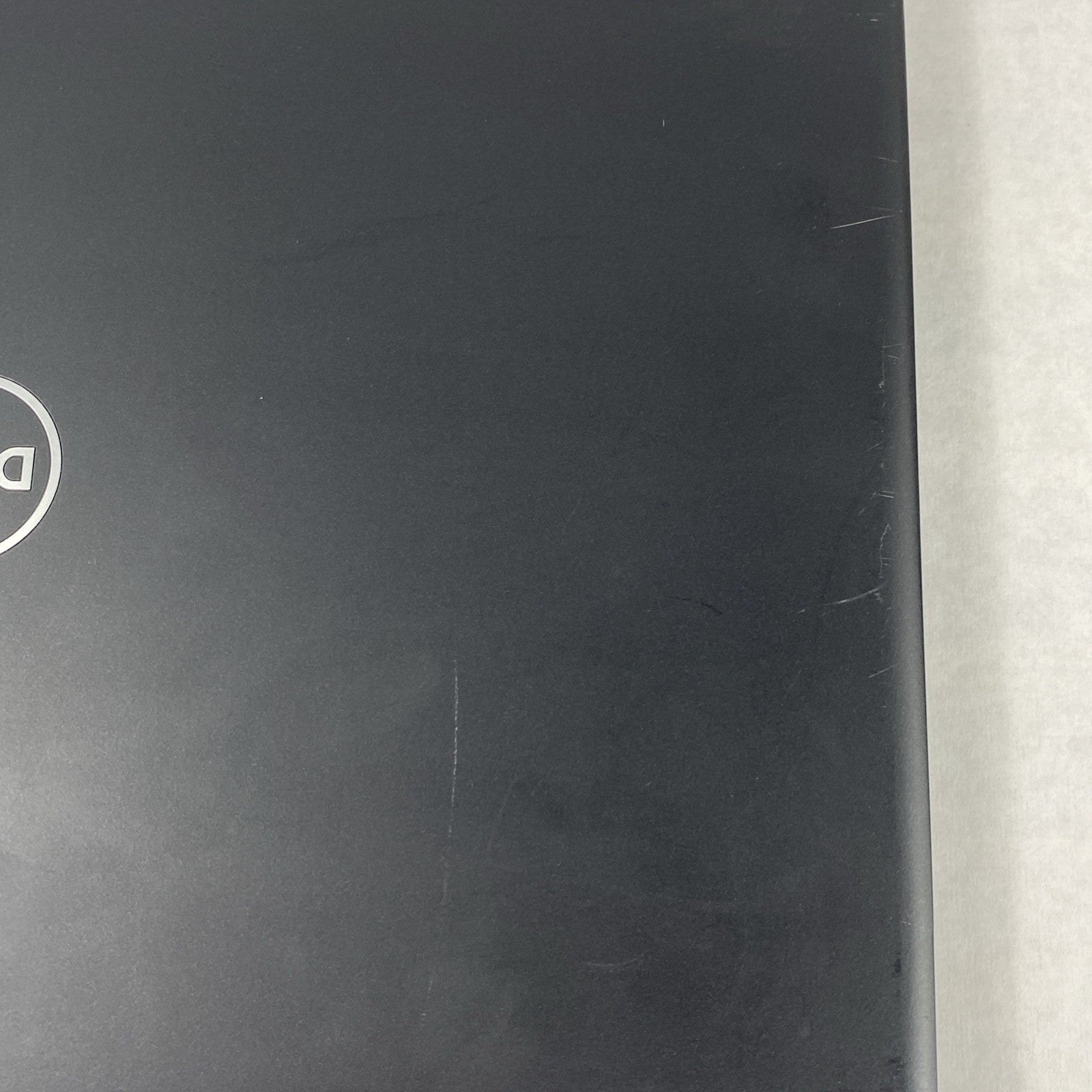 Dell Latitude 5490 Core i3-8130U 2.20 GHz 8 GB RAM 14" No HDD No OS