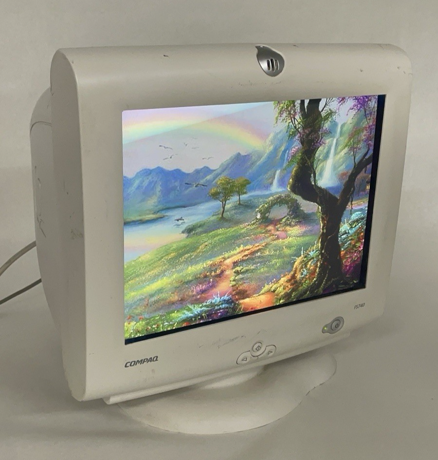 Compaq FS740 Vintage 2000 Retro Gaming 17" CRT Computer Monitor 1024x7680