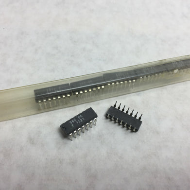 Fairchild 962 PC Integrated Circuit  Lot of 7 NOS