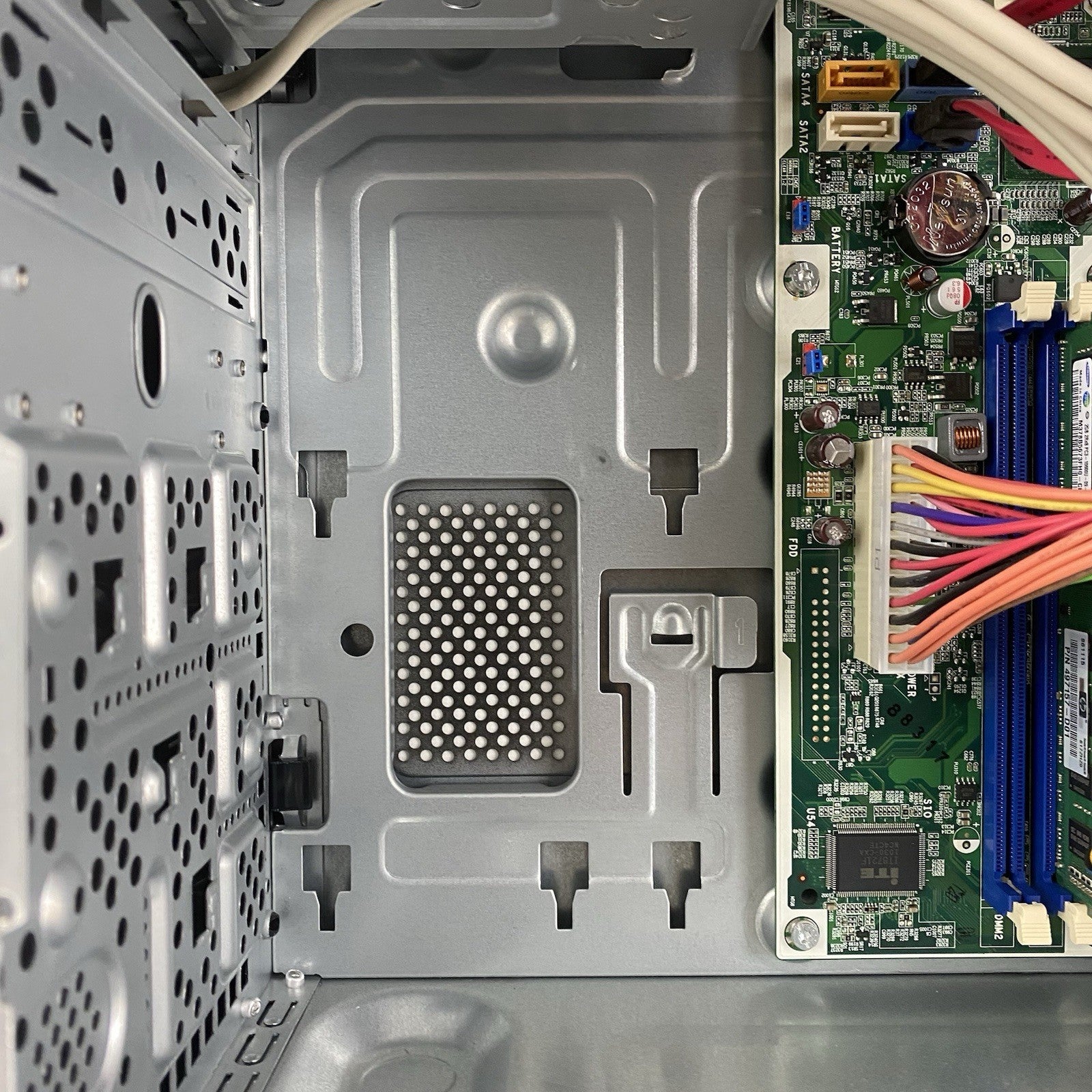 HP 500B MT Pentium Dual-Core E5700 3GHz 2GB RAM No HDD No OS