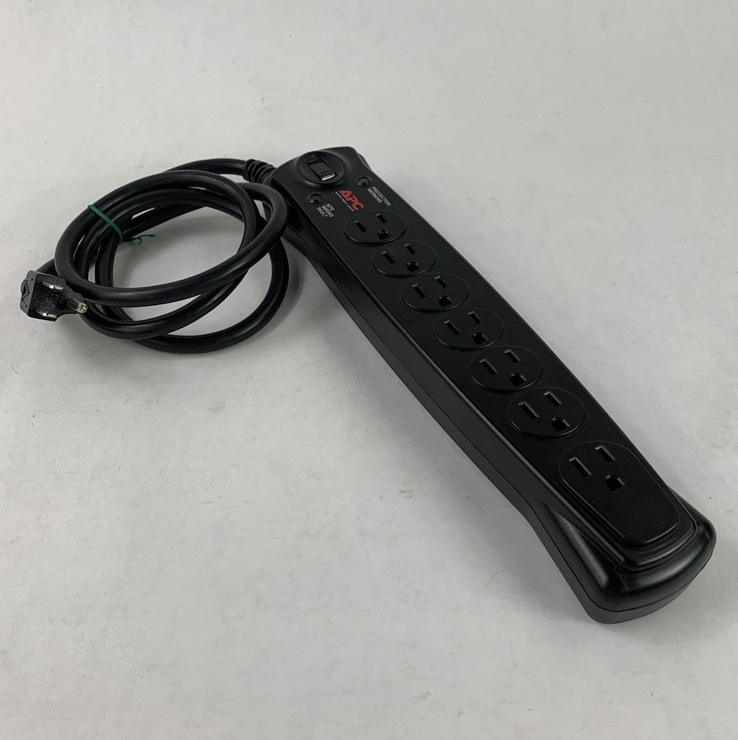 APC P74 7-Outlet 120V 15A 50/60Hz Surge Protector - Tested0