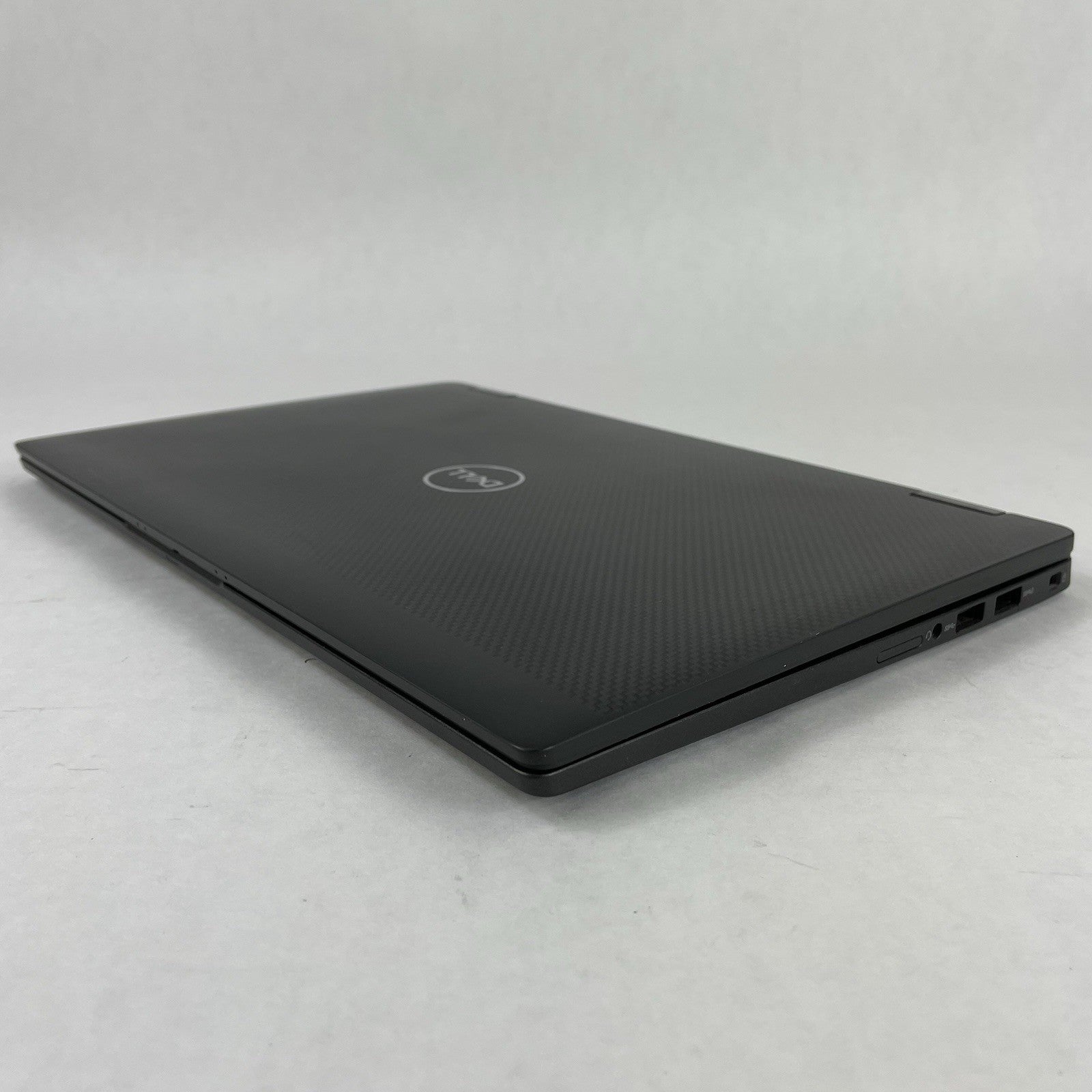 Dell Latitude 7410 14" i7-10610U 1.80GHz 16 GB RAM No SSD/OS/AC - Scratched Keys11