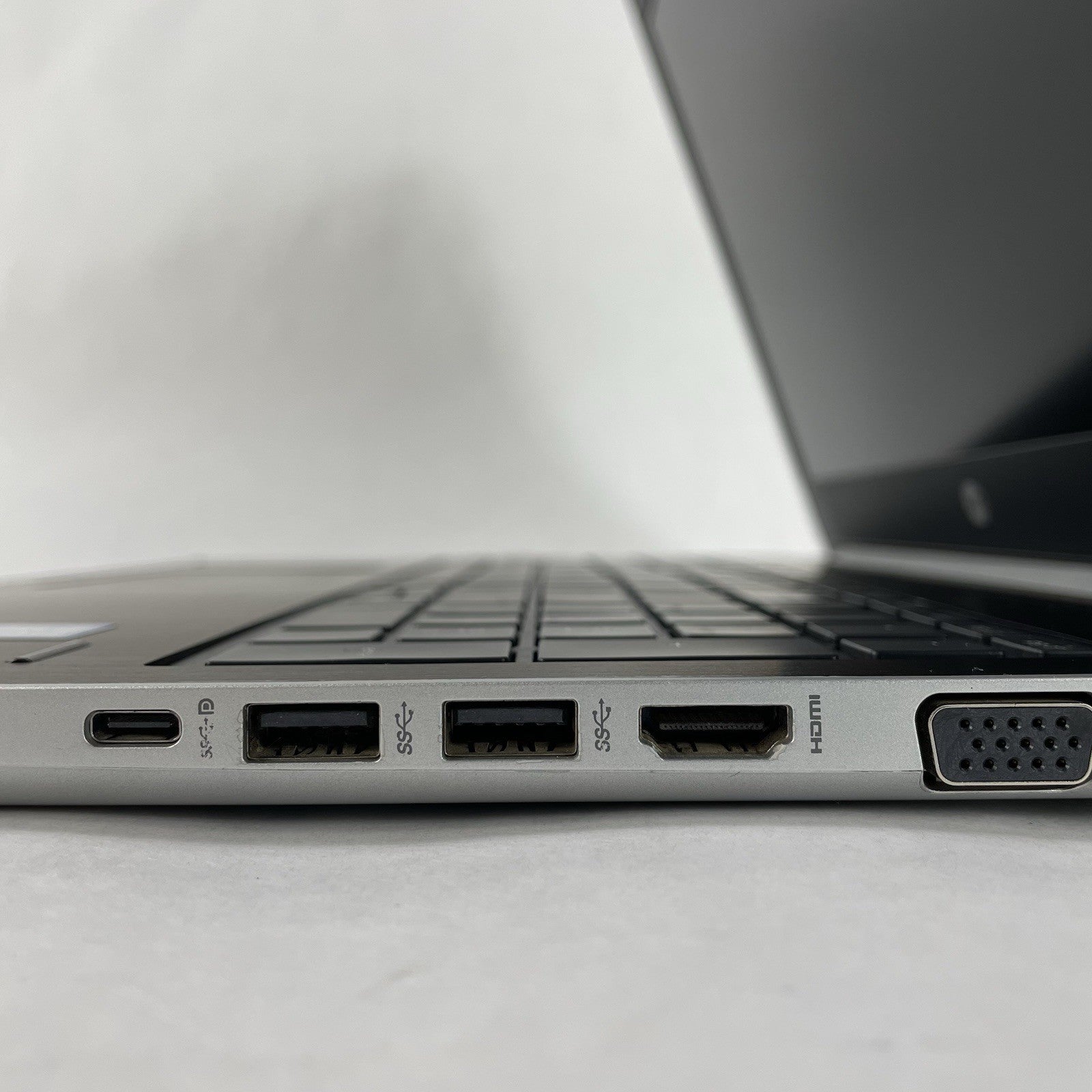 HP ProBook 450 G5 15.6" i5-8250U 1.60 GHz 8 GB RAM No SSD/OS/AC7