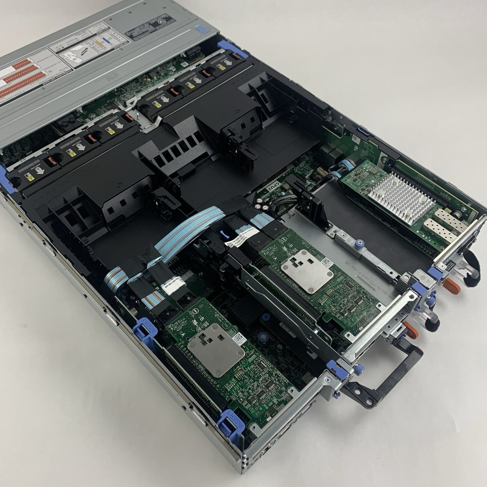 Dell PowerEdge R740xd 24SFF 2x Gold 5222 3.8 GHz 128 GB Ram H740p No OS No HDD12