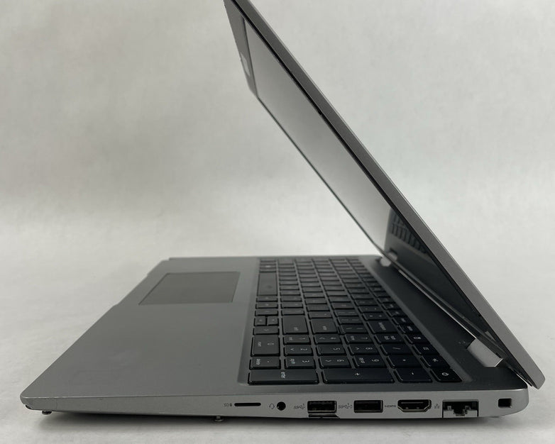 Dell Latitude 5540 15.6" i5-1345U 4.35 GHz 8 GB RAM No SSD/OS/AC - READ