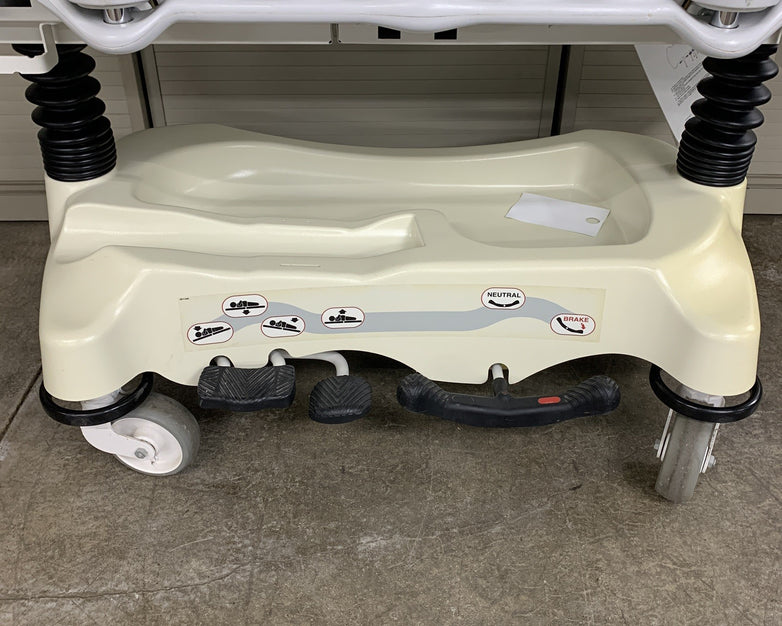 Stryker Cub FL19H Pediatric Crib with Mattress No Handles on Doors