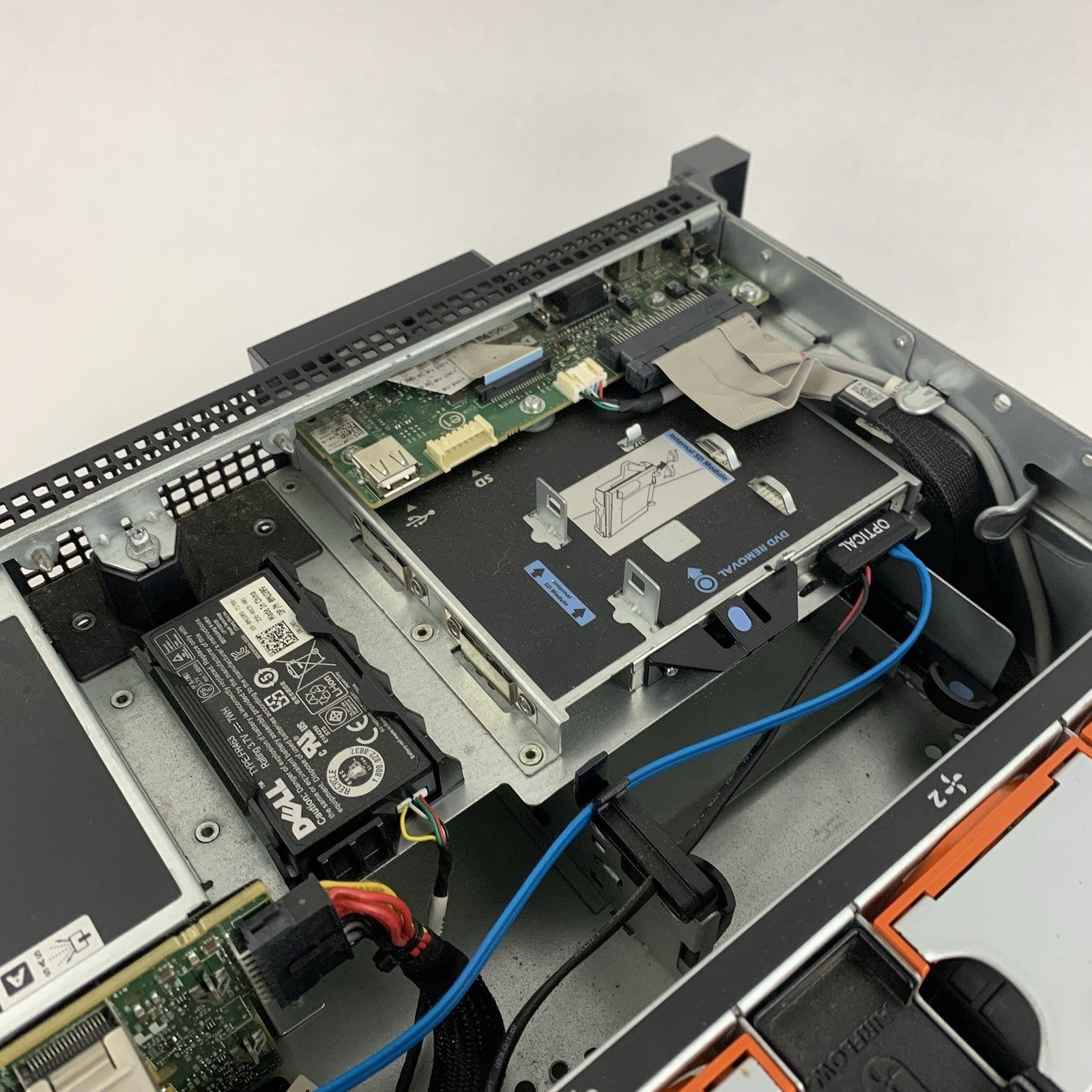 Dell PowerEdge R710 Server 2X Xeon E5620 2.4 GHz 16 GB Perc 6li No OS No HDD18