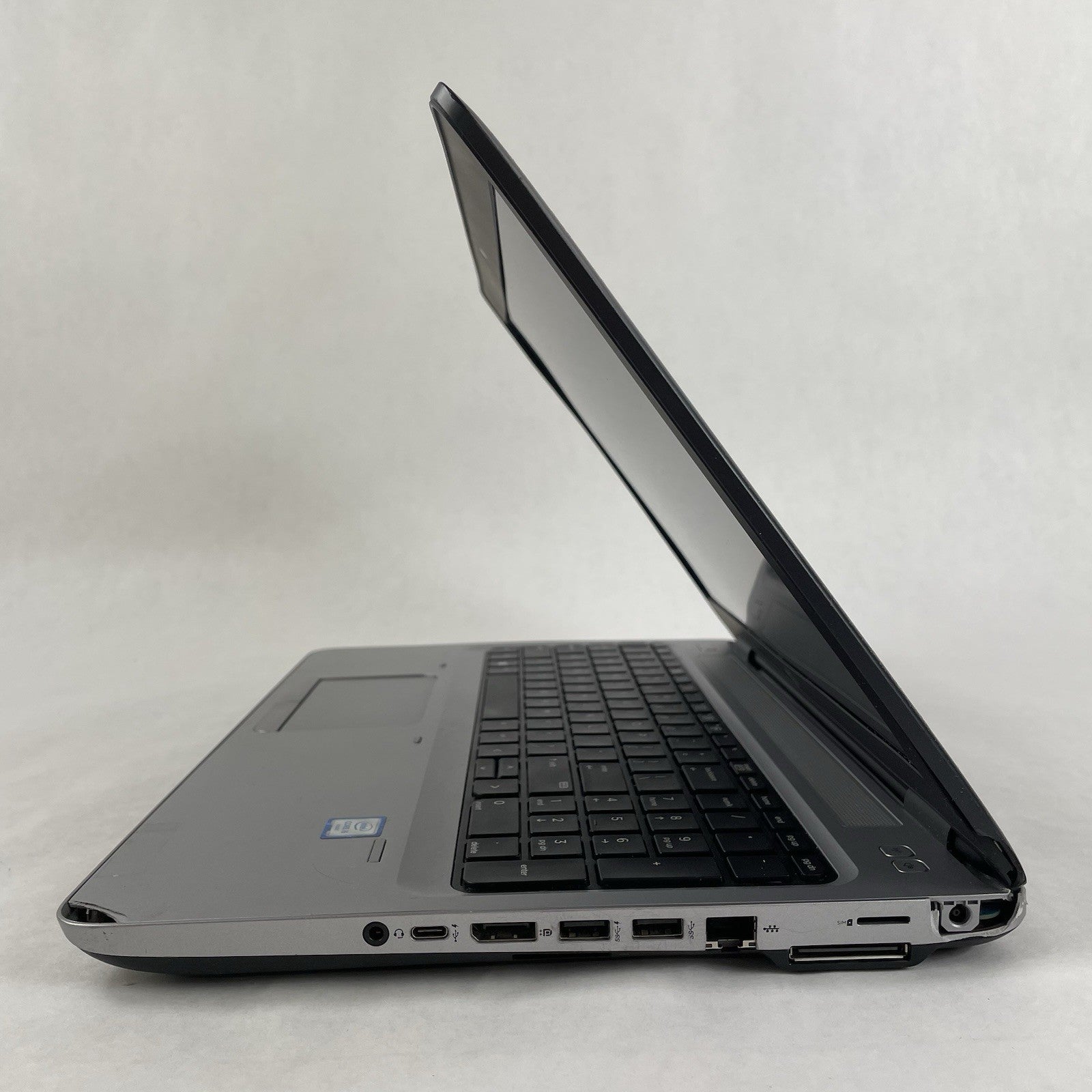 HP ProBook 650 G2 15.6" i5-6200U 2.30GHz 8GB RAM No SSD/OS/AC/Batt - Bad Corner4