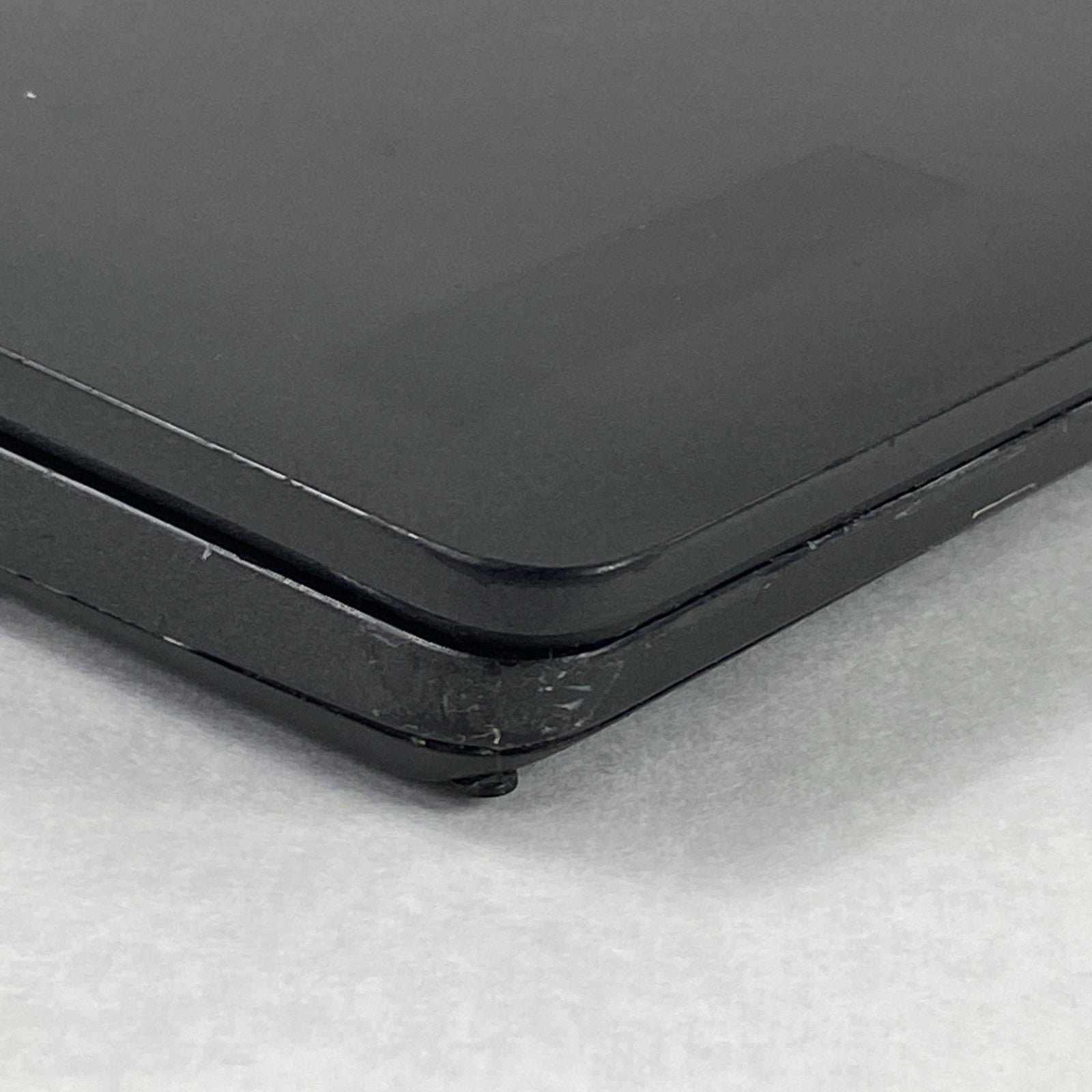 Dell Latitude 5500 Intel Core i5-8365U 1.60 GHz 8GB RAM 15.6" No HDD No OS