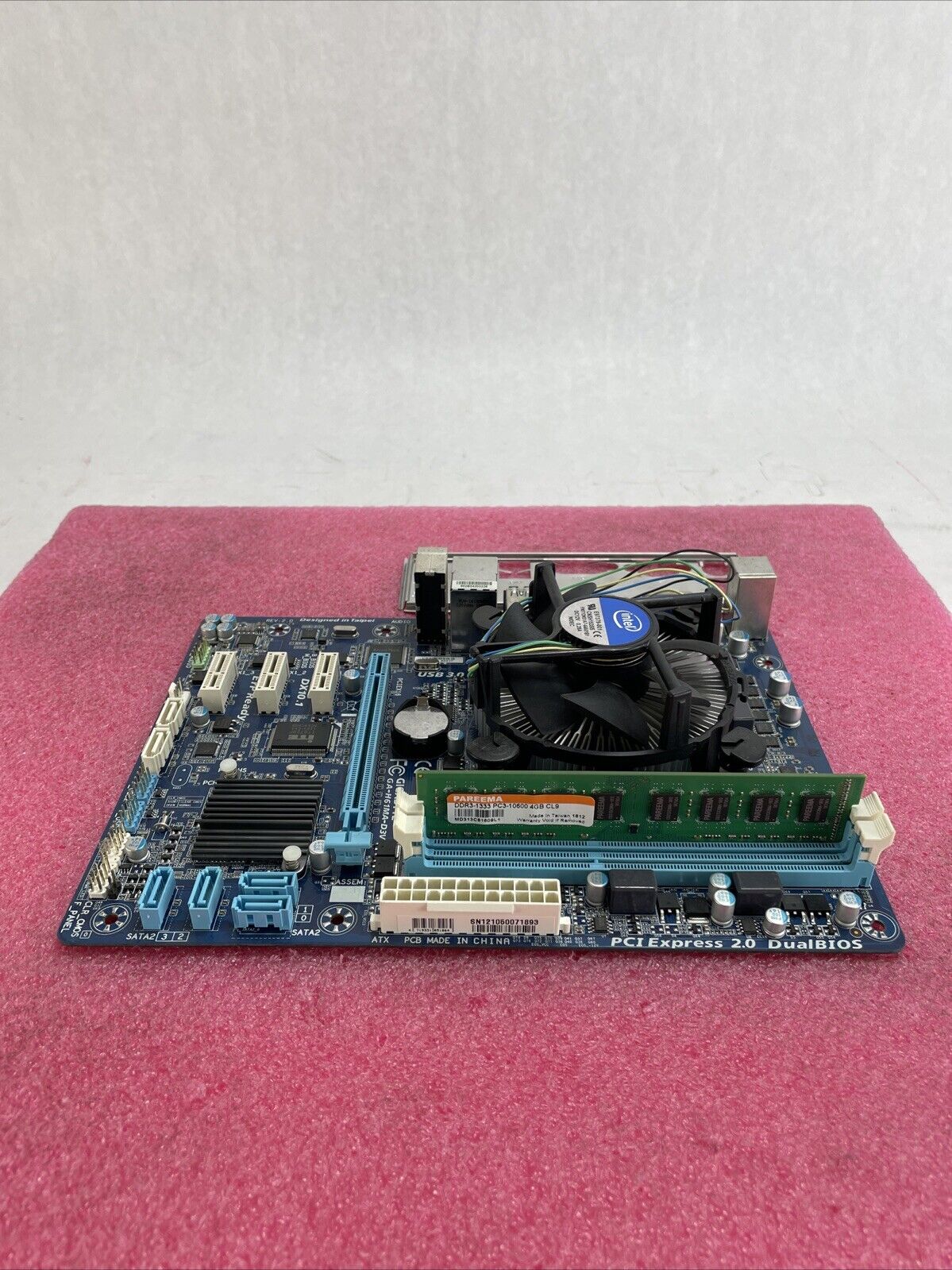 Gigabyte H61MA-D3V Motherboard Intel Pentium G850 2.9GHz 4GB RAM w/Shield