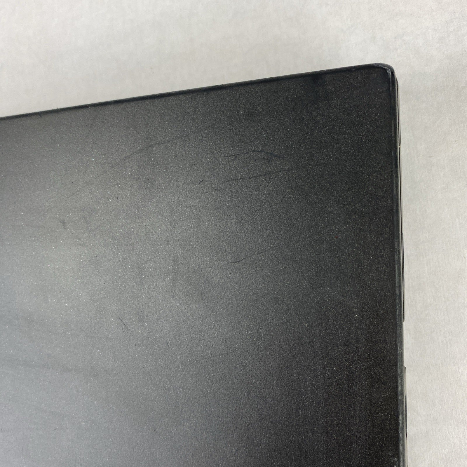 Lenovo ThinkPad T460 Intel Core i5-6300U 2.40 GHz 8 GB RAM 14" No HDD No OS