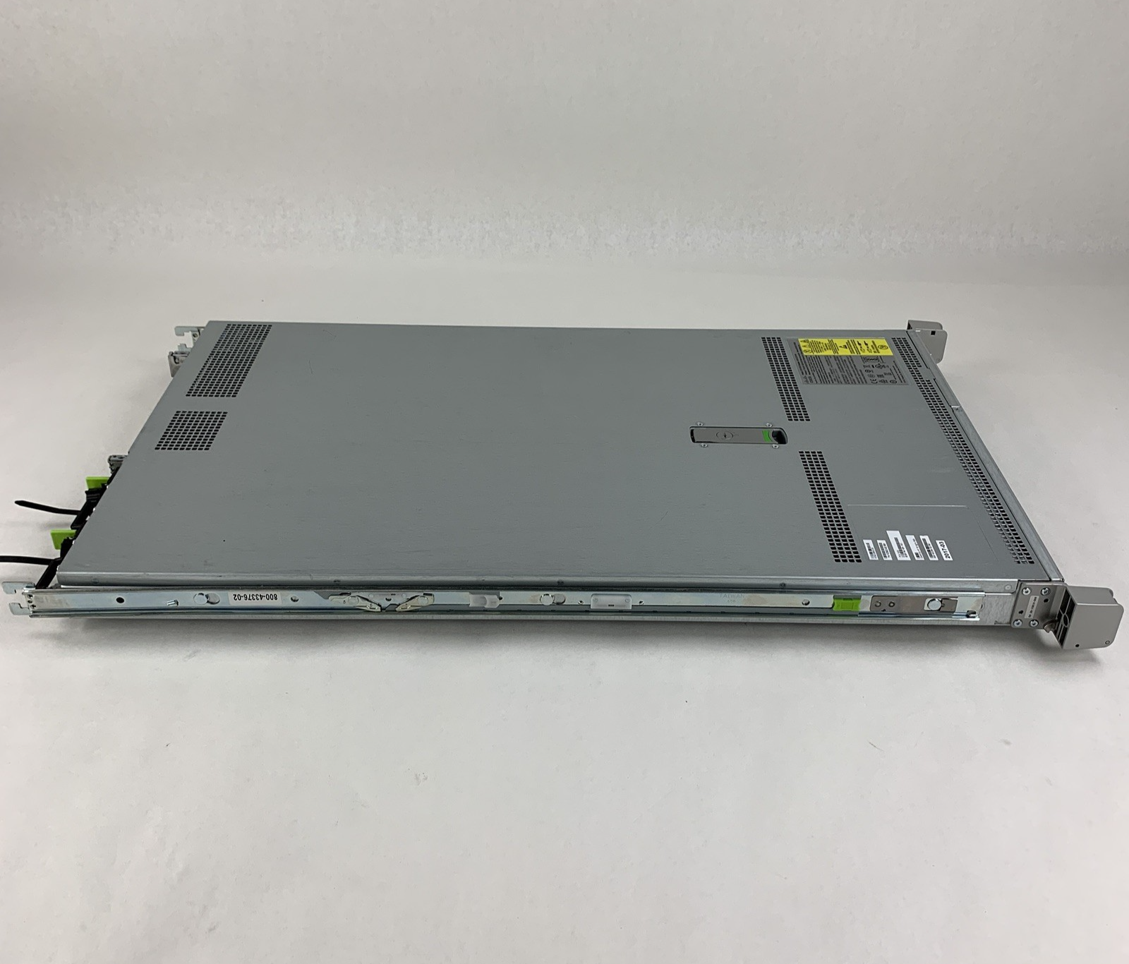 Cisco UCSC-C220-M4S Server 1x Xeon E5-2630 V3 2.4 GHz 32 GB RAM No OS No HDD
