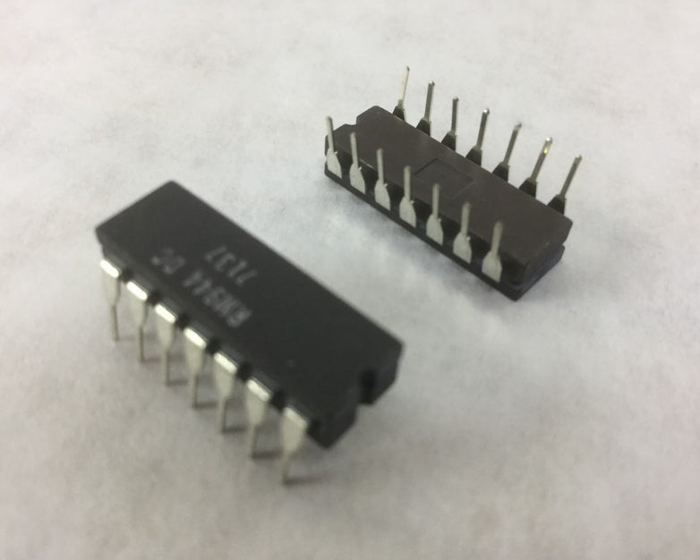 RM944 DC (7137) 14 Pin  Lot of 25  NEW