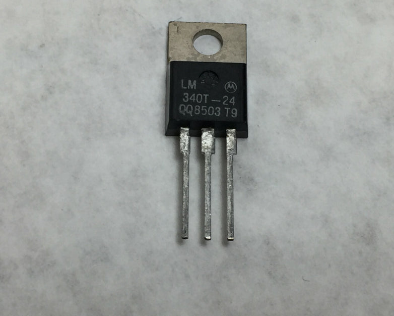 NOS  Motorola LM340T-24   Lot of 44