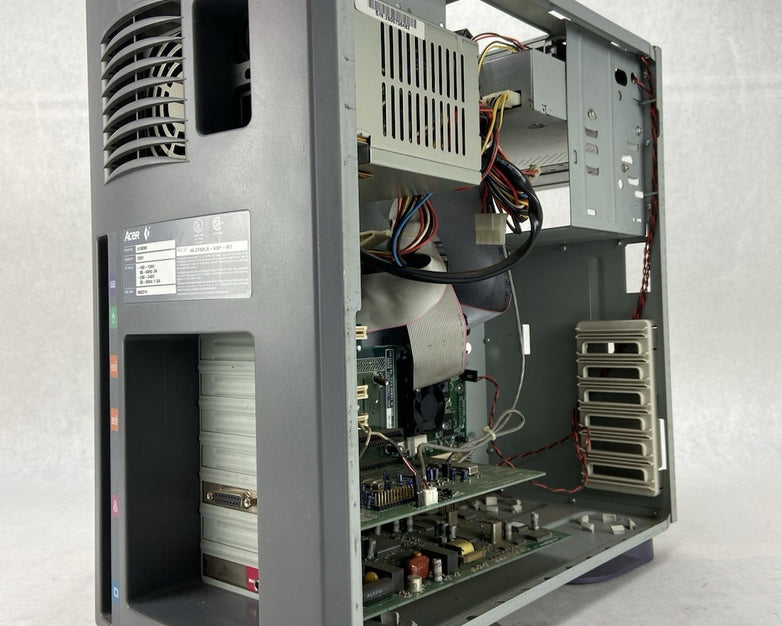 Acer Aspire 5150SK MT Intel Pentium 150MHz 16MB RAM No HDD No OS