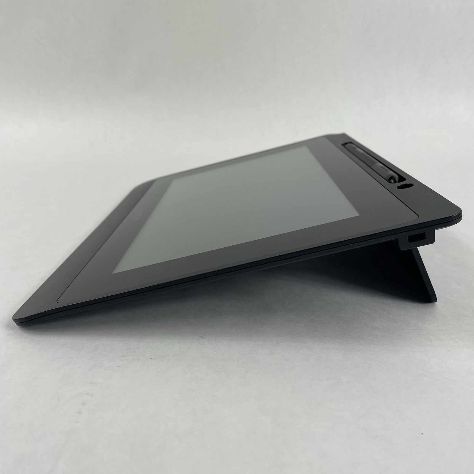 Wacom DTU-1141B 10.1" FHD Drawing Tablet - Bent/No Stylus Cable/Power Cord/READ5